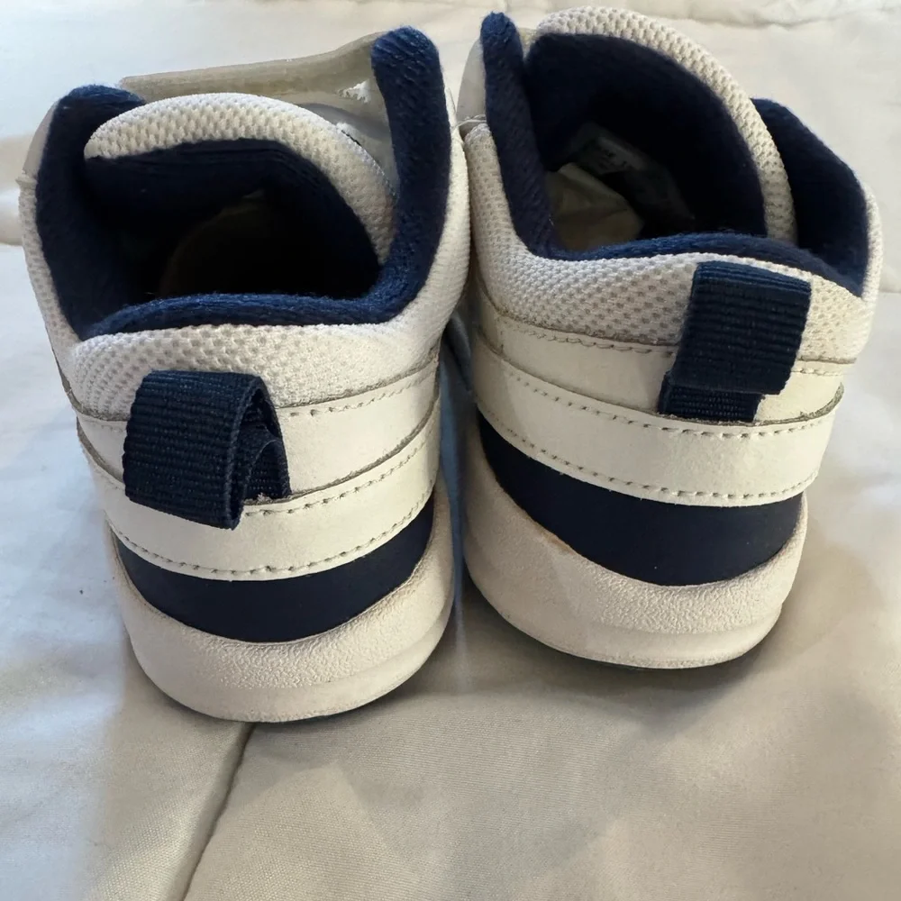 Nike Kids White and Navy Velcro Athletic Sneakers